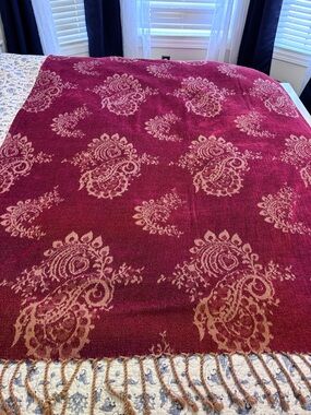 Calzeat of Scotland Chenille blend throw fringe 60x44 Burgundy and Tan